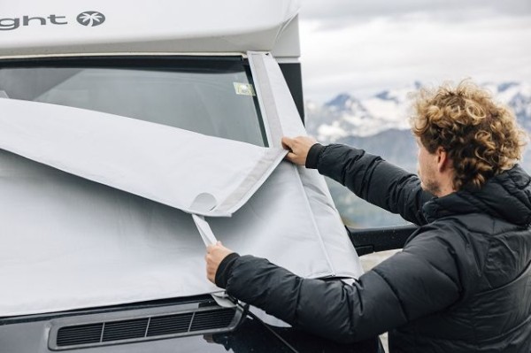 Sunlight Thermofenstermatte für T Modelle auf Ford Transit